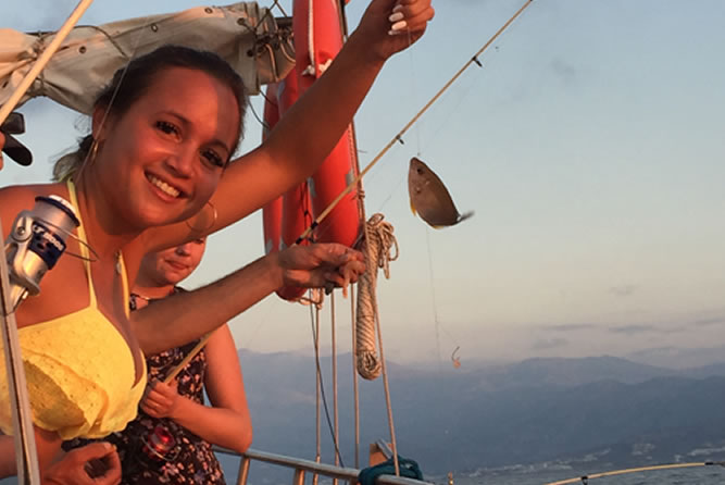 Vissen tijdens een boottrip in de namiddag op Kreta met Eye Travel
